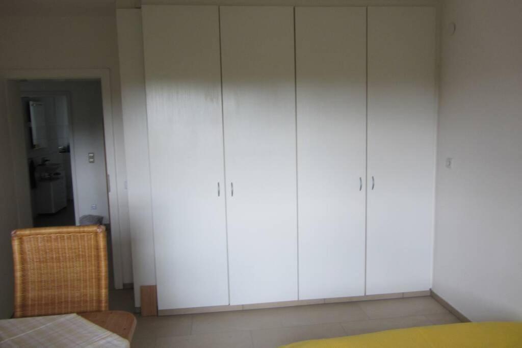 Grosse Wohnung 20 Km Von Koeln Bis Zu 17 Personen Rosrath Bagian luar foto