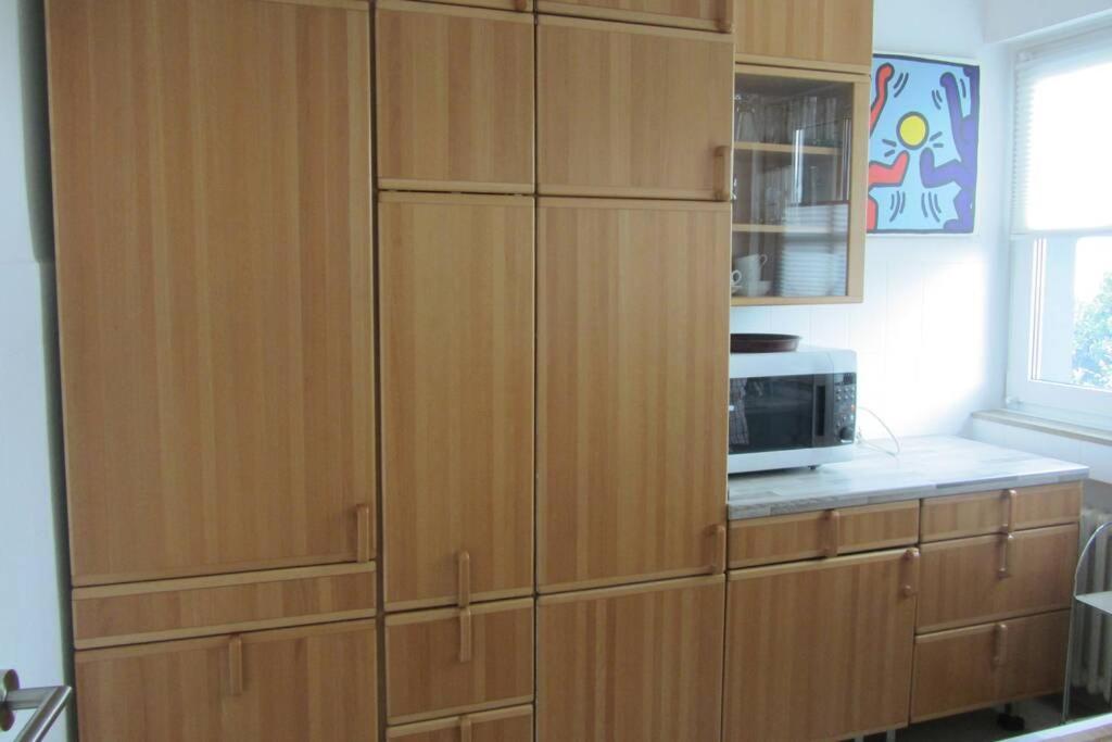 Grosse Wohnung 20 Km Von Koeln Bis Zu 17 Personen Rosrath Bagian luar foto